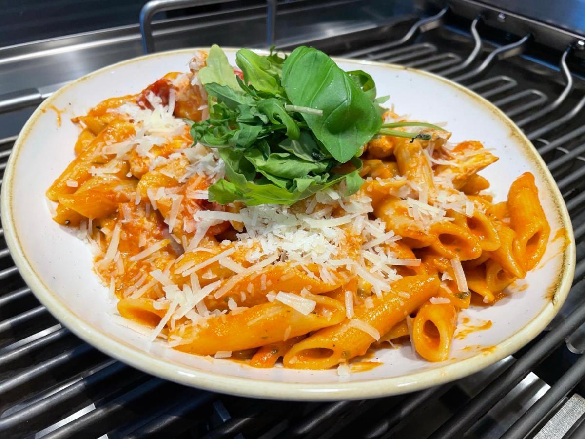 Hotel Am Stadion Vanino Cucina Italian بيليفيلد المظهر الخارجي الصورة