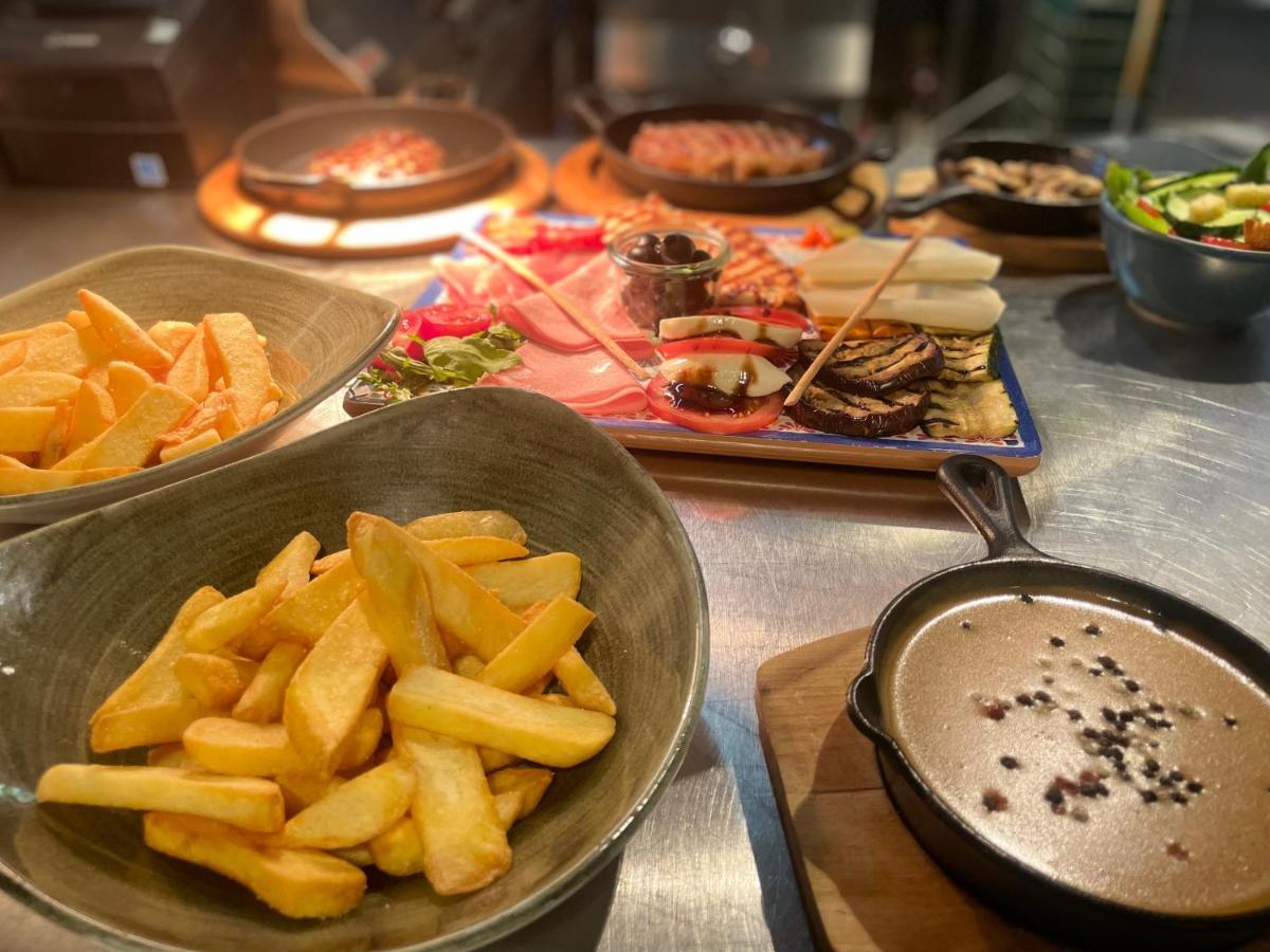 Hotel Am Stadion Vanino Cucina Italian بيليفيلد المظهر الخارجي الصورة