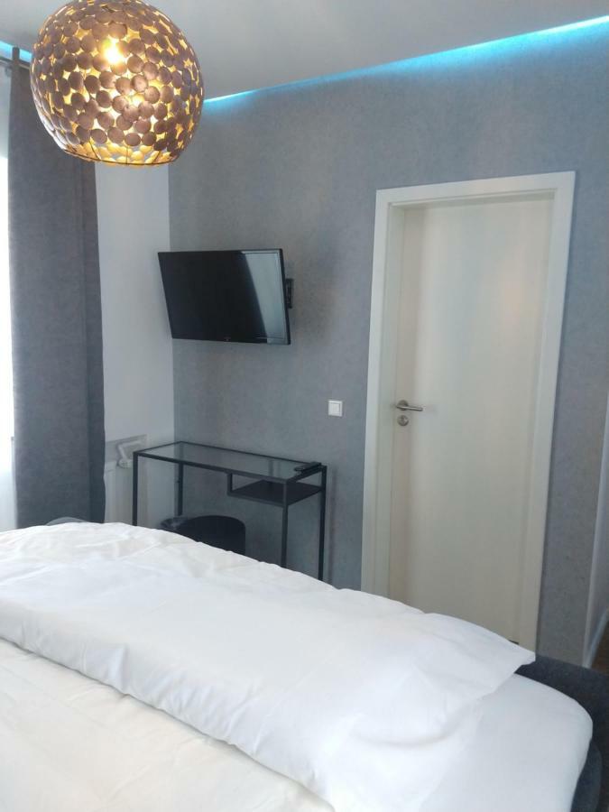 Hotel Am Stadion Vanino Cucina Italian بيليفيلد المظهر الخارجي الصورة